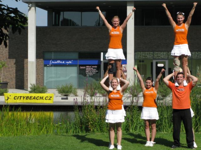 City Beach Summer Beach Games 2010 ::: Tigers Cheerleaders